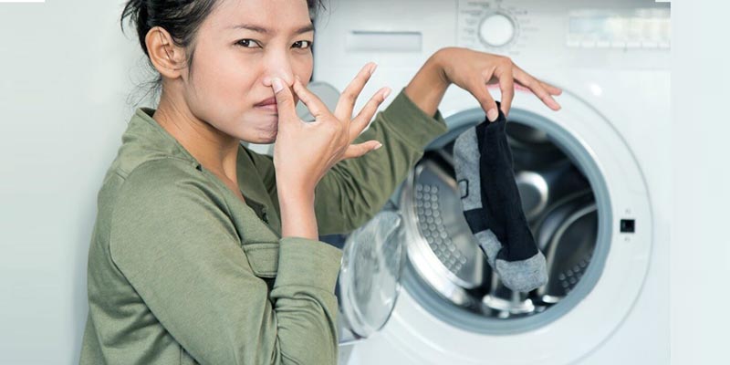 علت بوی بد ماشین لباسشویی و راه‌های از بین بردن آن