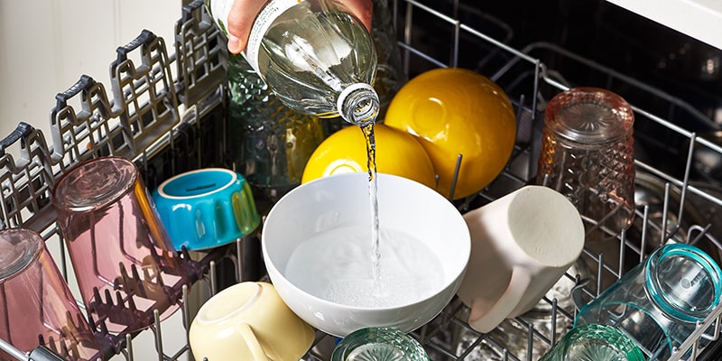 استفاده از سرکه و جوش شیرین در ماشین ظرفشویی