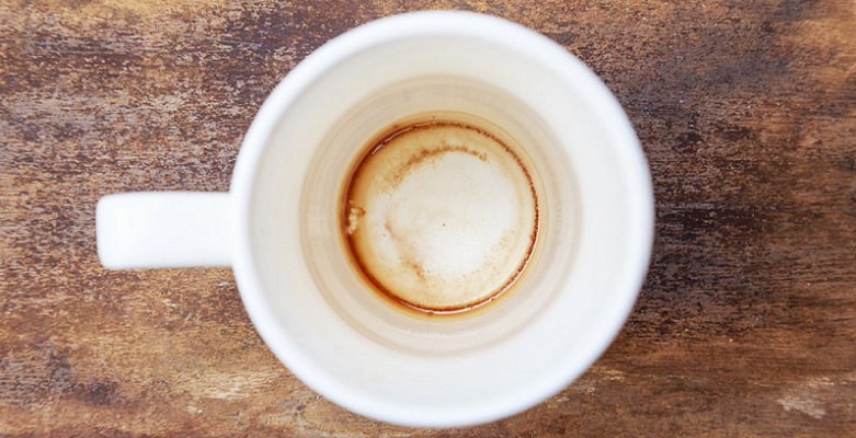تمیز کردن لکه چای و قهوه از روی ‏فنجان