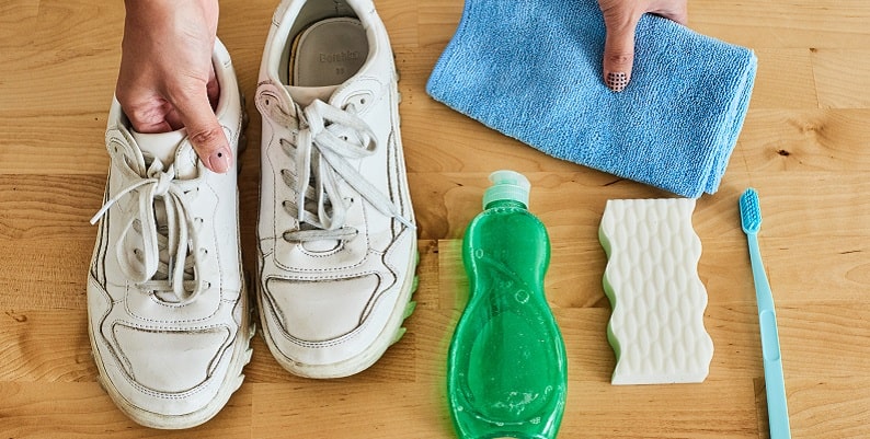 چگونه کفش سفید چرمی را تمیز کنیم
